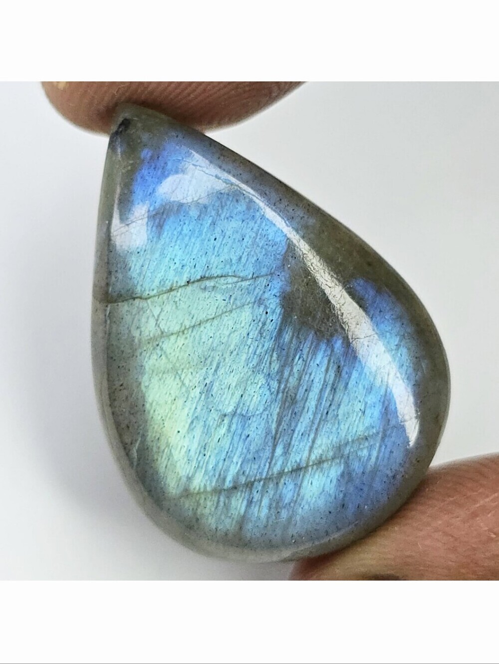 31.02 Ct Natural Blue Flash Labradorite